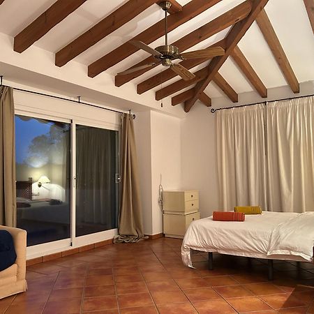 Villa Close To The Beach In Marbella Exterior photo
