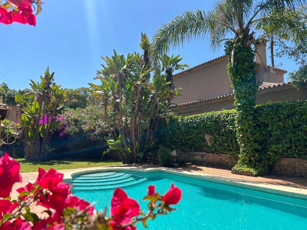 Villa Close To The Beach In Marbella Exterior photo